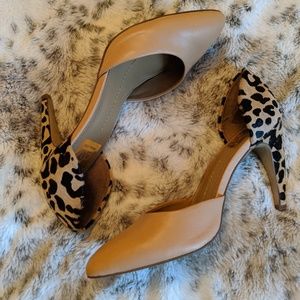 Dolce Vita Dorsay Nude Heel with Leopard